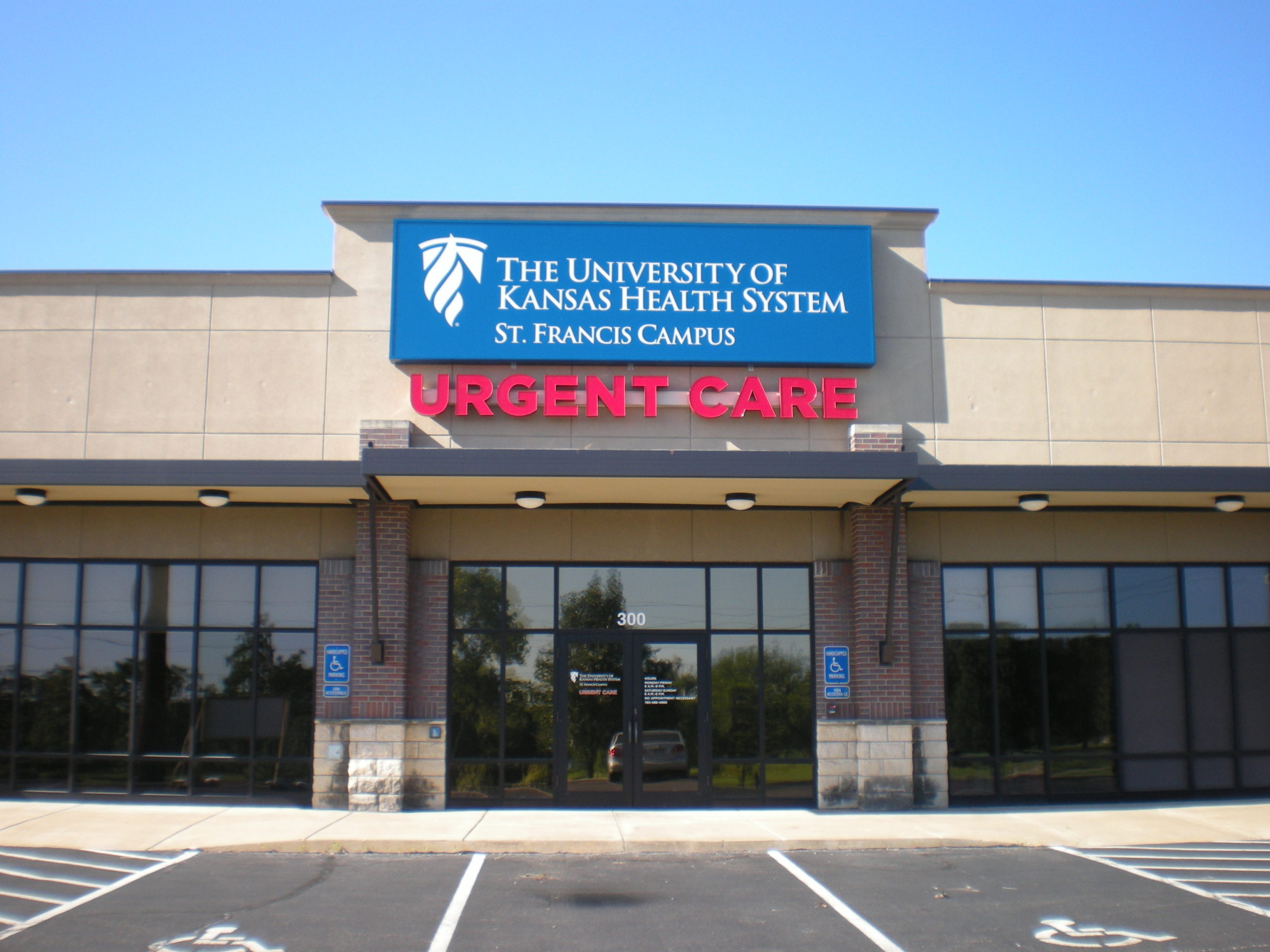 The exterior of our urgent care near Lake Shawnee.